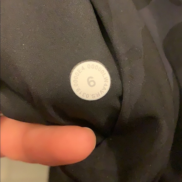 Lululemon Pack it up Jacket - Picture 10 of 12